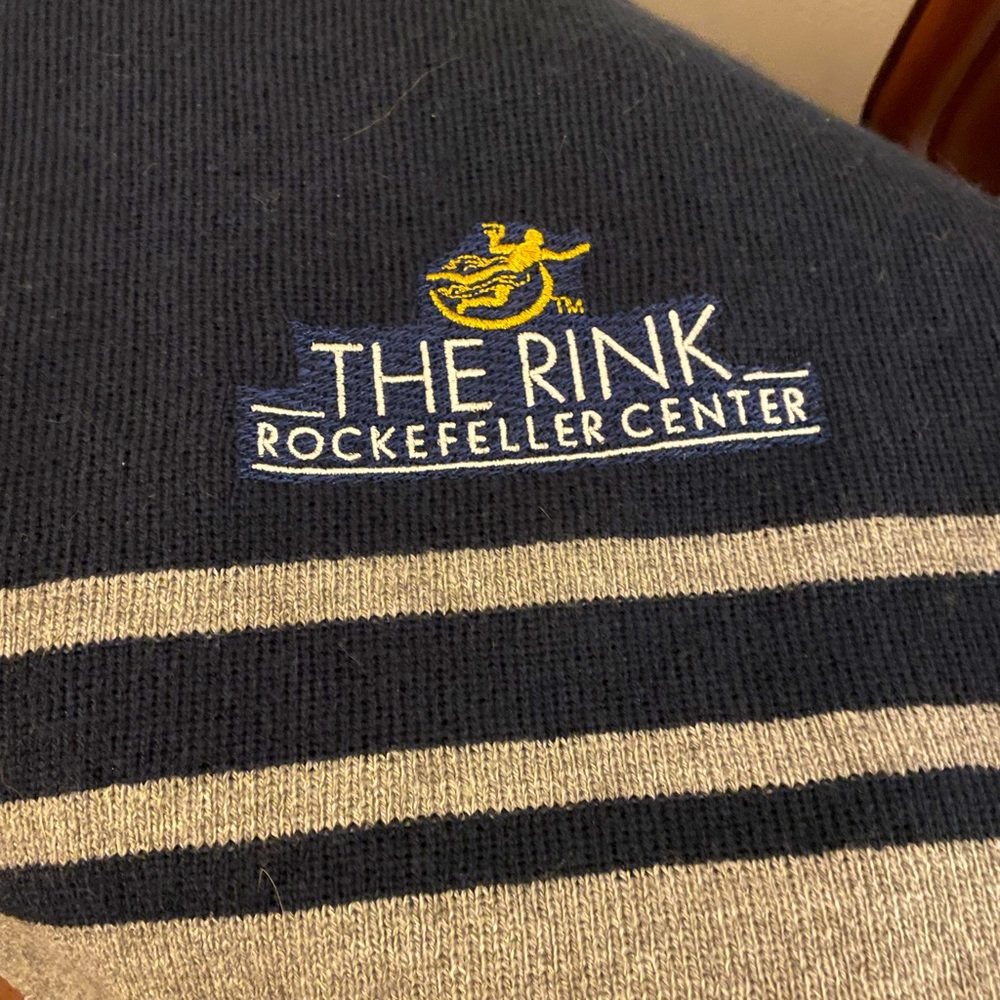 The Rink at Rockefeller Center knit scarf